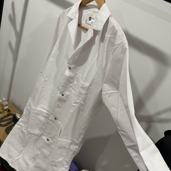 Lab coat - Picture 3 of 3